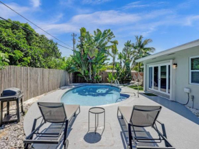 Poolside Paradise Spacious 3BR Haven near Pompano Beach